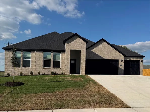 5001 E Sugarloaf St, Siloam Springs, AR 72761