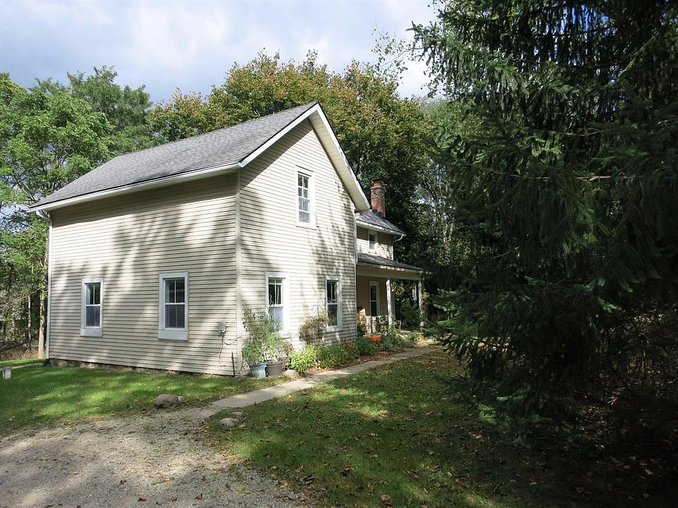 2nd image of 2750 Newport Rd