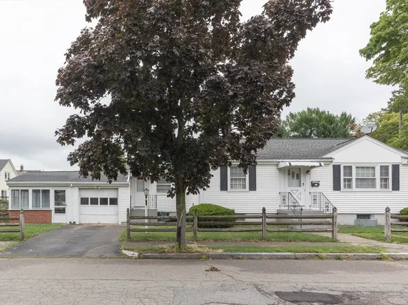 52 Keating St, Quincy, MA 02169