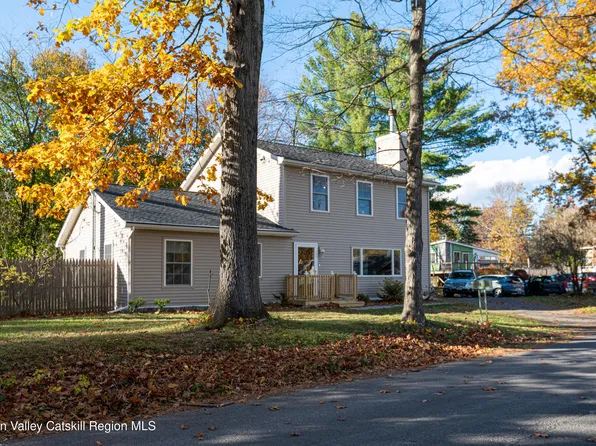 59 Hawley Road, Niverville, NY 12130