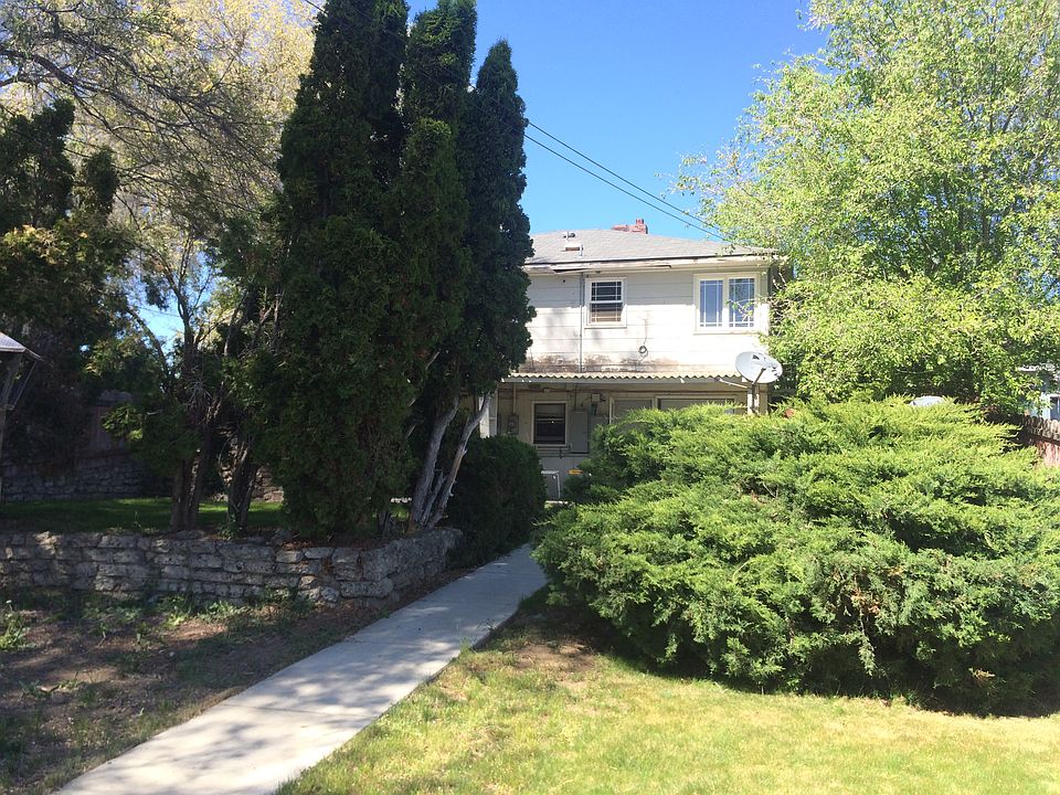 2nd image of 810 E Tacoma Ave