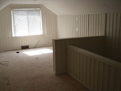 4th image of 13630 Hart Ave