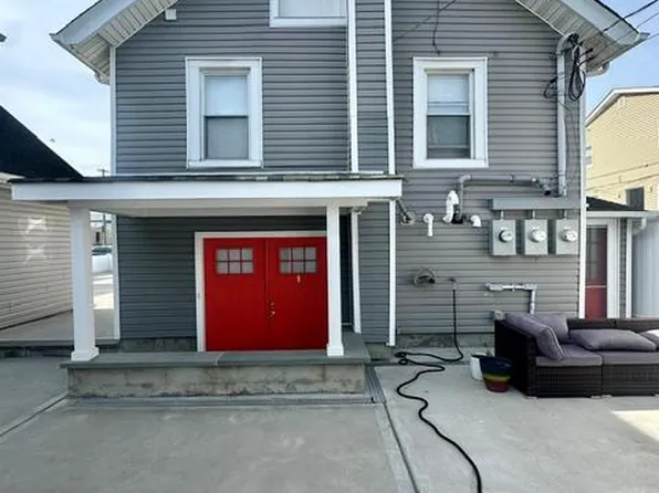 226 E Pine St Floor 2, Long Beach, NY 11561
