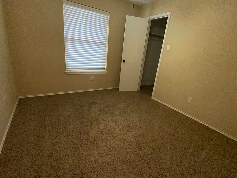 5009 Melbourne Dr #1 — Photo 15