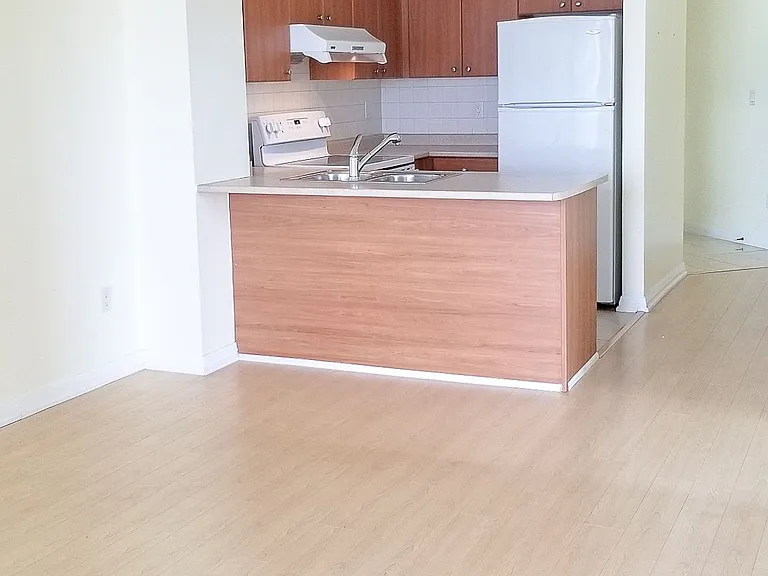 220 Forum Dr #1309 — Photo 2