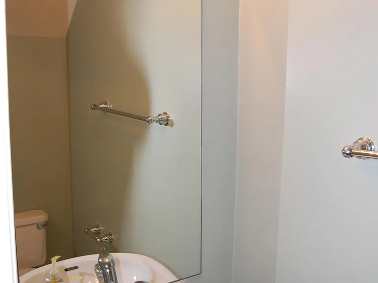 7732 Heatherside Ln — Photo 32