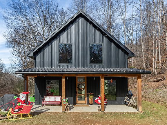3rd image of 4101 Luvenia Ln