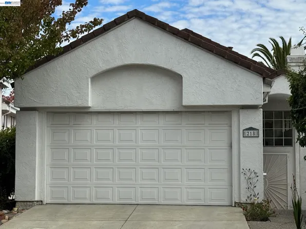 218 Lakeridge Way, San Ramon, CA 94582
