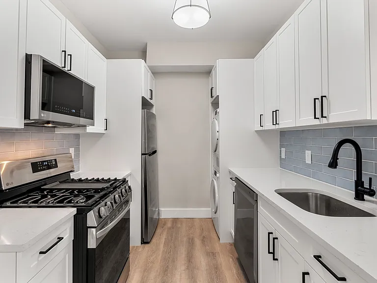 17 M St #3 — Photo 2