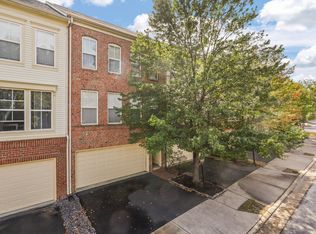 42539 Regal Wood Dr, Ashburn, VA 20148