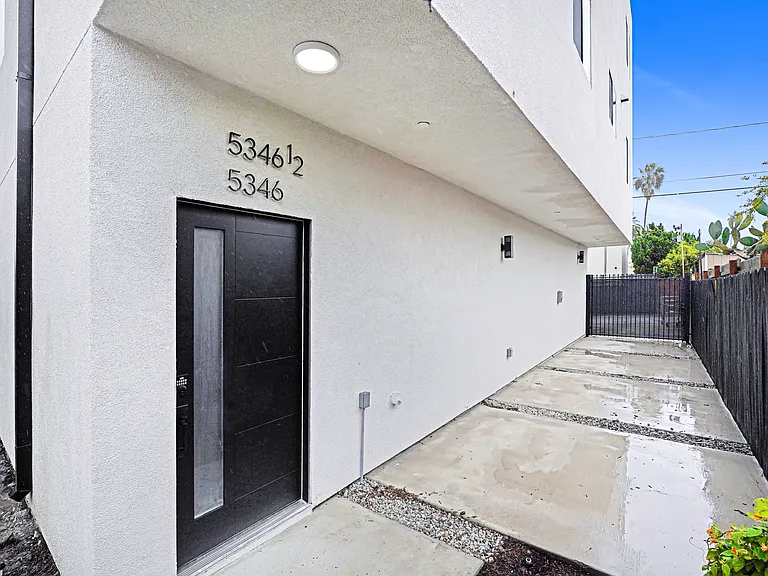 5346-5350 Oakland St — Photo 29