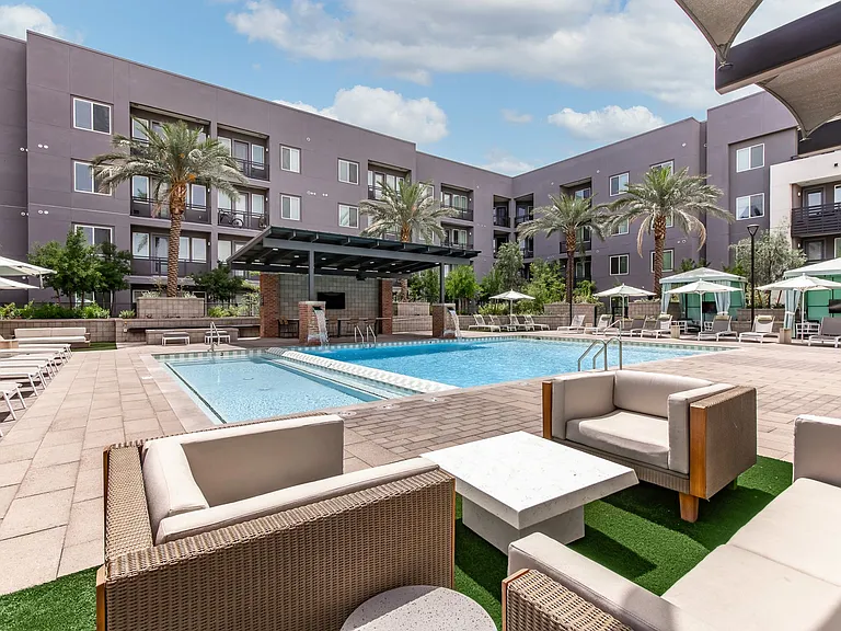 Onyx Uptown PHX — Photo 13
