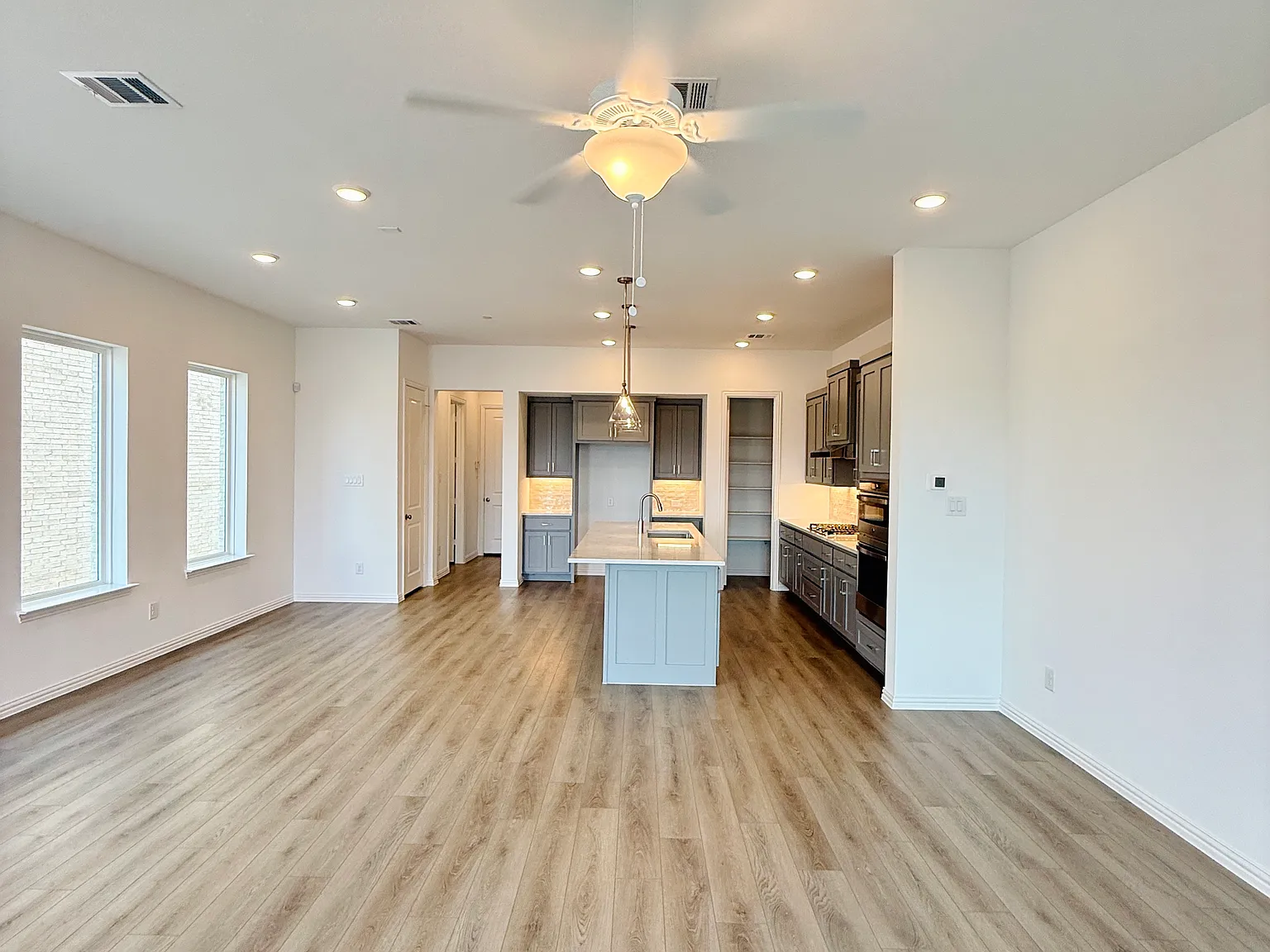 1225 Doris May Dr — Photo 4