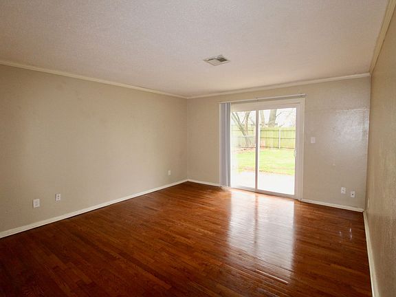 4th image of 2124 Allenhurst St