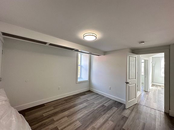 5th image of 34 Clifton Pl #21E