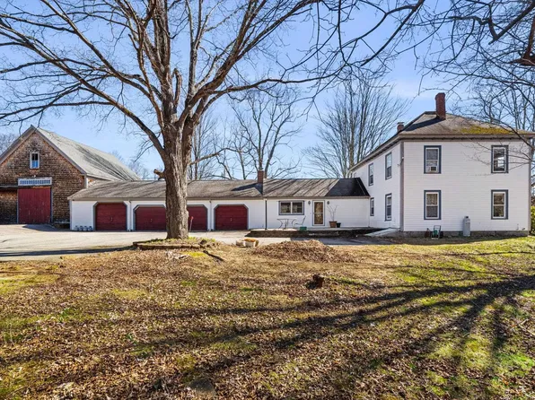 38 N. Main Street, Newton, NH 03858