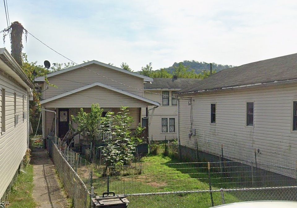 1st image of 811 Park St