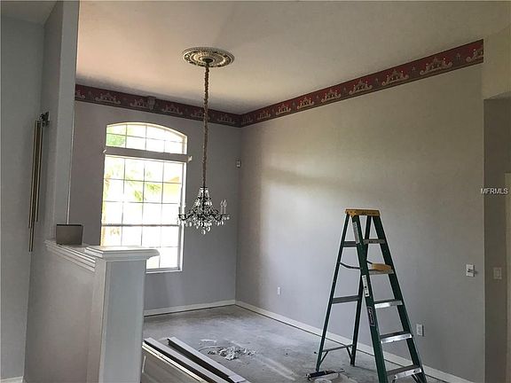 3rd image of 8877 Havenridge Dr