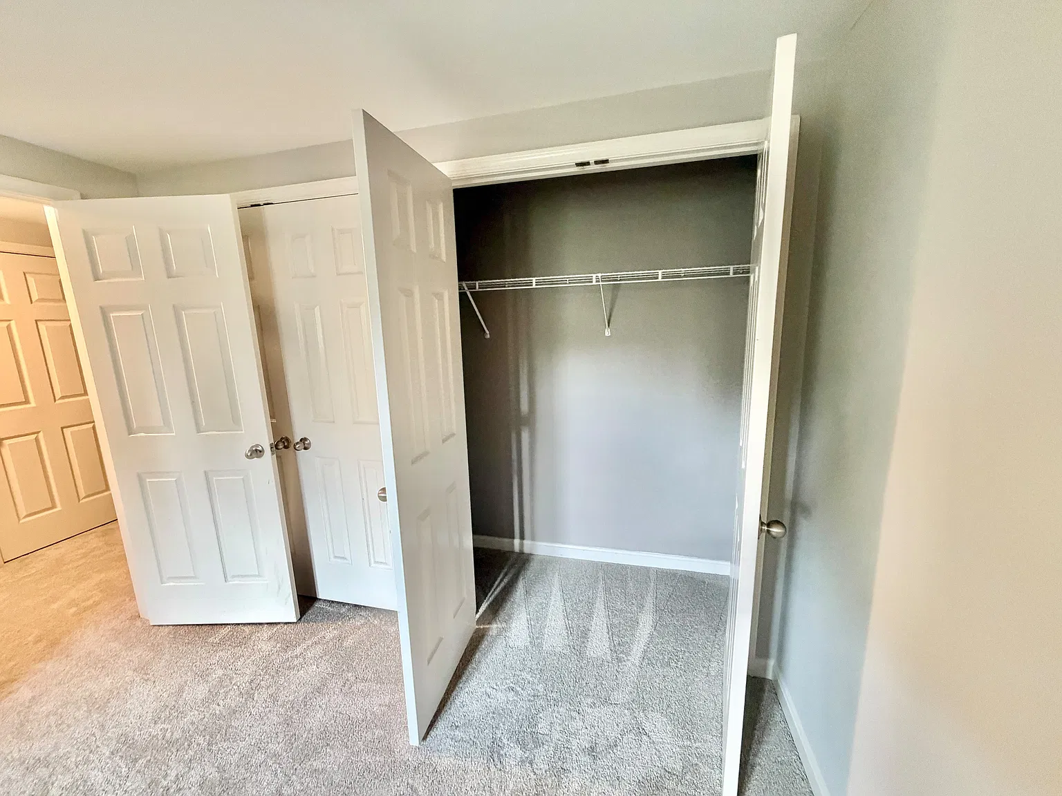 1 bed, $2,000 — Photo 3