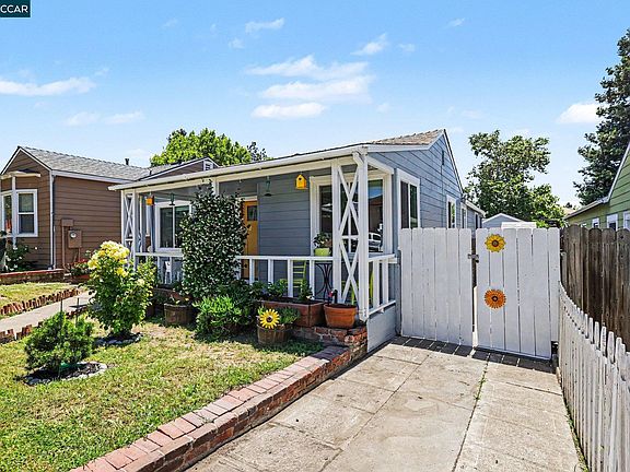 3rd image of 2214 Pacheco Blvd