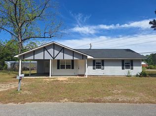 37 Faison St, Baxley, GA 31513