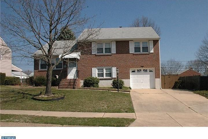 1st image of 702 N Augustine St