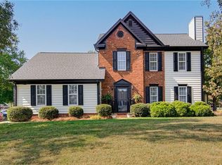 1224 Salem Crossing Rd, Kernersville, NC 27284