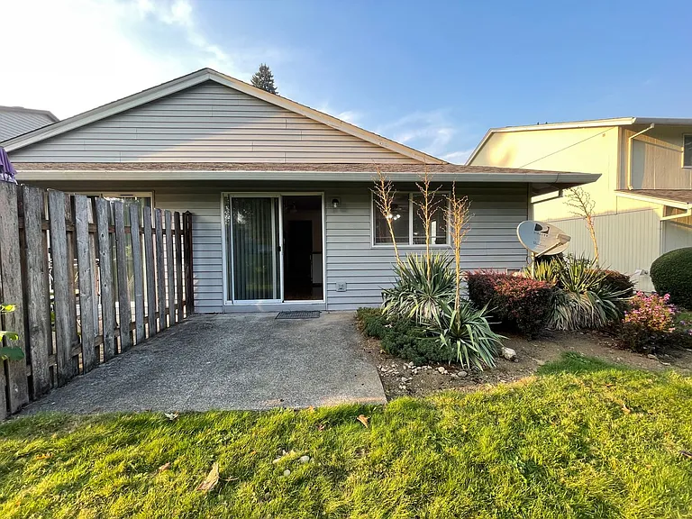 3911 Plomondon St — Photo 15