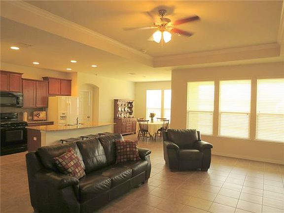 3rd image of 2012 Mary Ella Dr