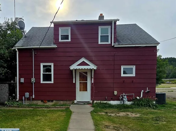 986 Gary St, Calumet, MN 55716