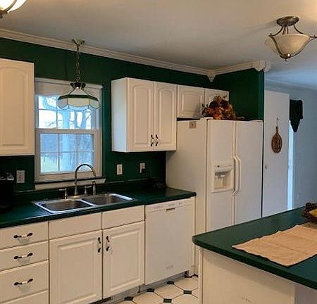 4th image of 110 Dogwood Ct