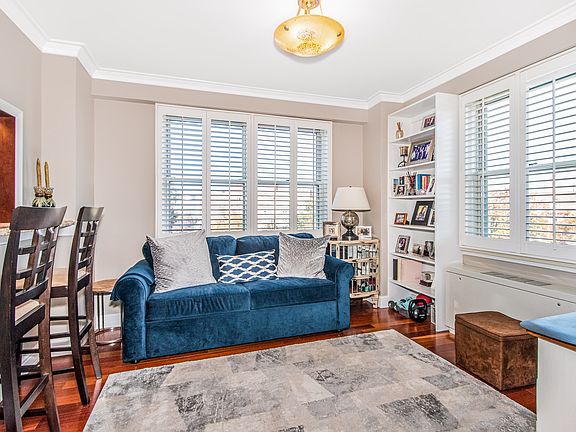 5th image of 3777 Independence Ave APT 5B