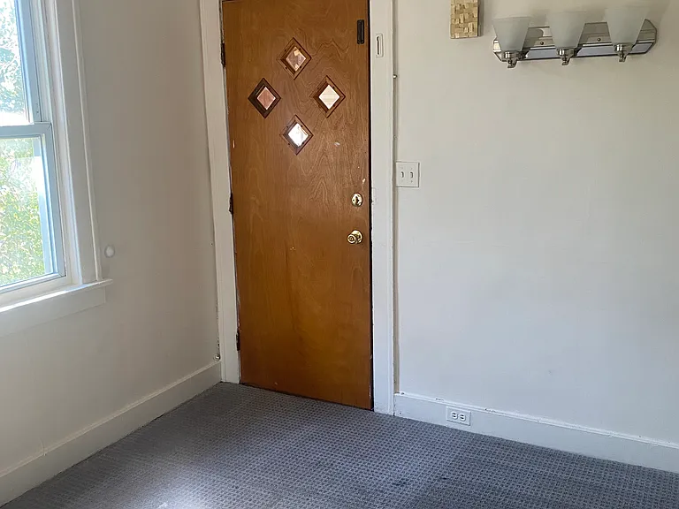 4527 Mead St #2 — Photo 6