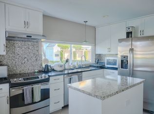 1035 Lido Ln, Foster City, CA 94404