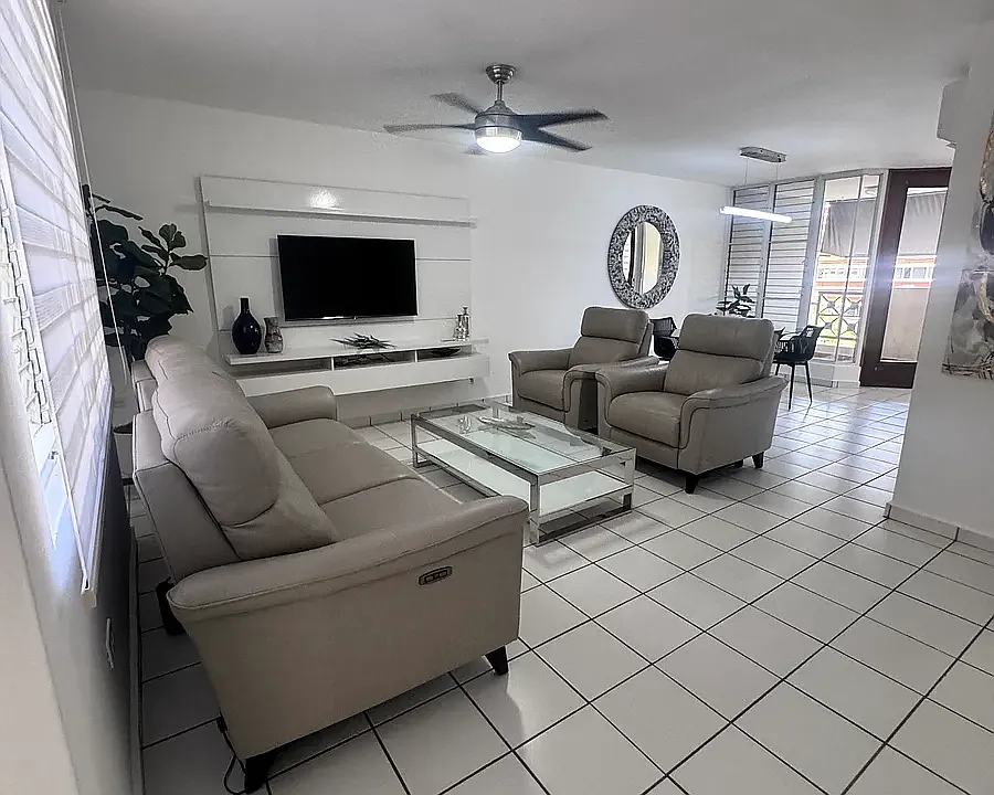 469 Avenue Esmeralda Cond Plz #257