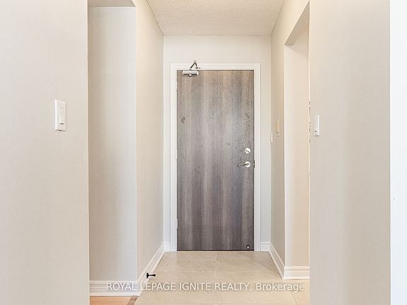 3rd image of 2542 Argyle Rd #1008