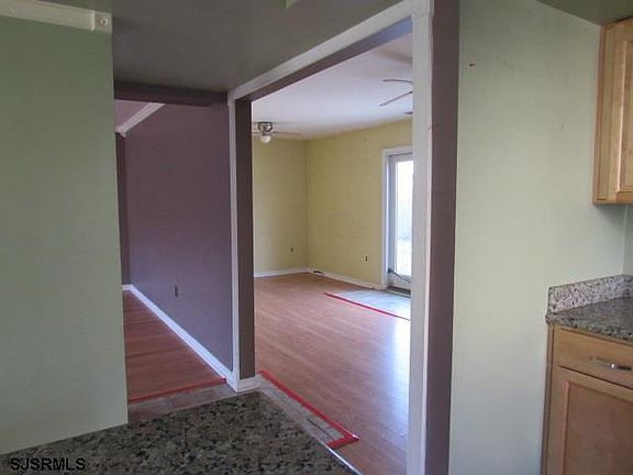 2nd image of 919 Navajo Ave