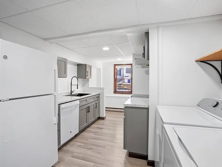 103 Portsmouth Ave #B — Photo 8
