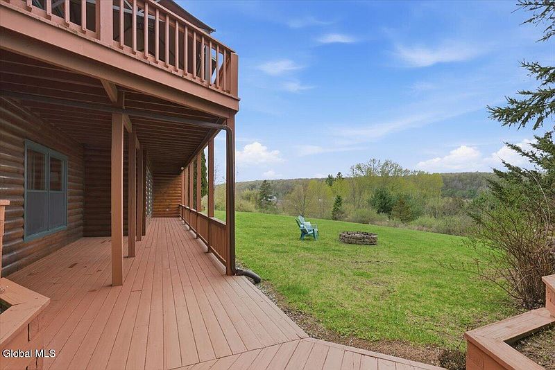 3rd image of 425 Bullock Road