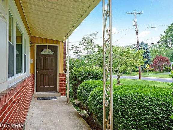 3rd image of 3575 University Dr