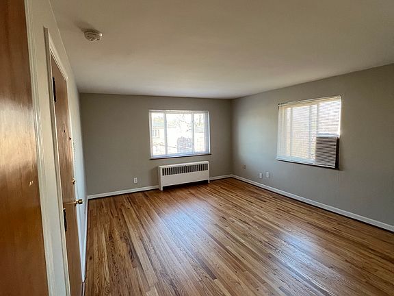 3rd image of 4172 Paxton Woods Ln #4