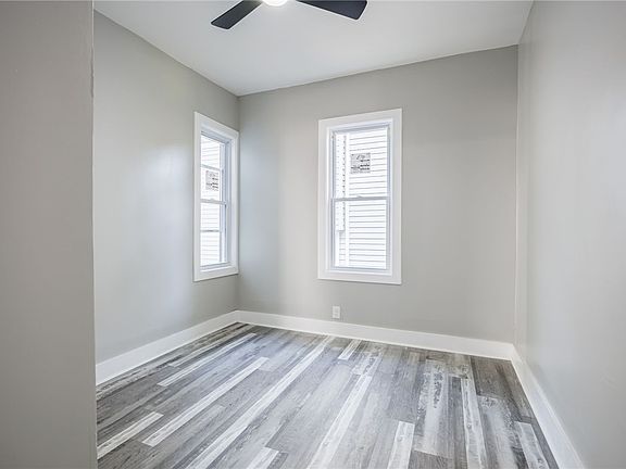 5th image of 420 Columbia Ave