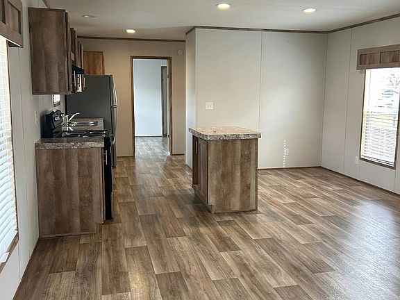 Kitchen/dinning