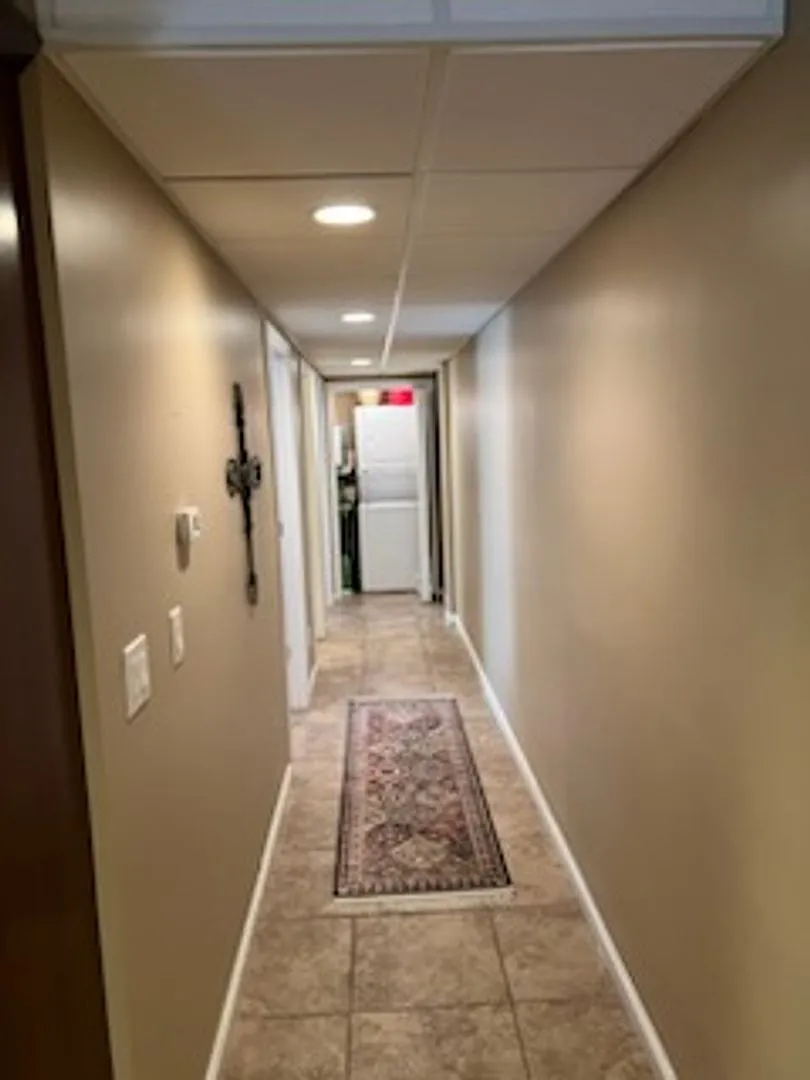 120 W. Walnut — Photo 3