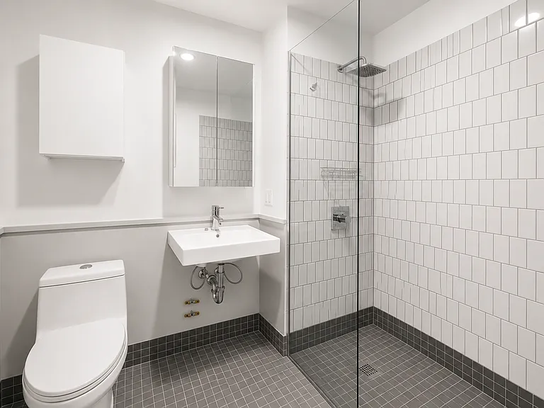 562A Morgan Ave #1 — Photo 7