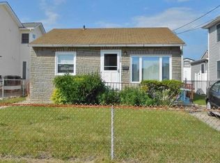 209 7th St, Brigantine, NJ 08203