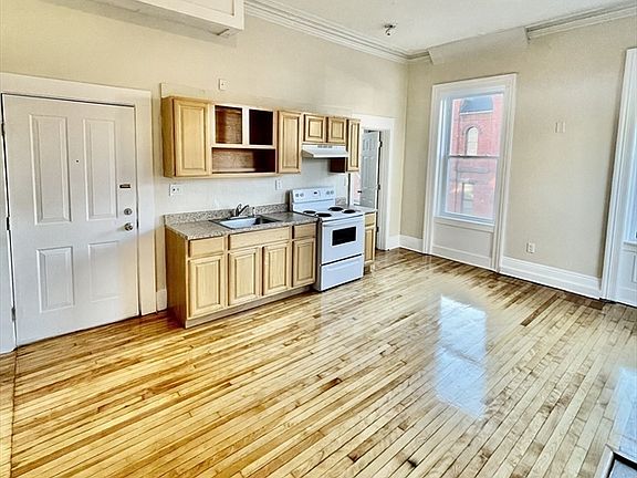 4th image of 5 Ashland St