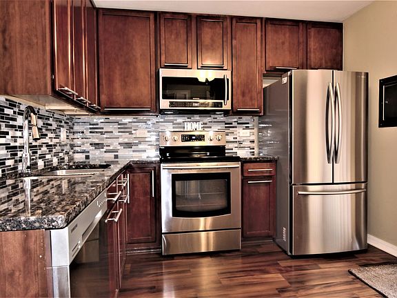 2nd image of 182 Waters Edge Dr APT 302