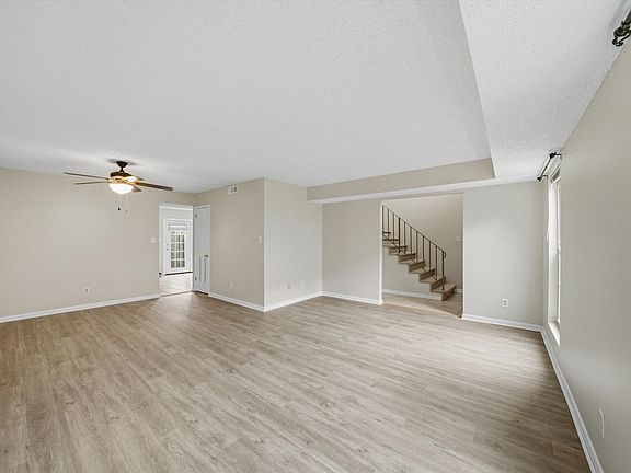 3rd image of 7914 Gleason Dr APT 1028