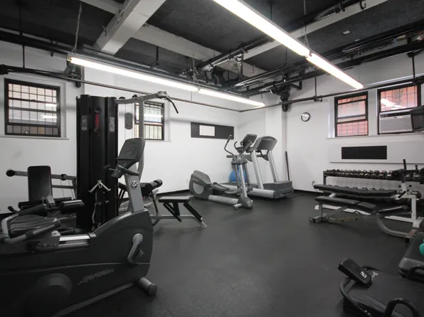 333 East 53rd Street image 6 of 6